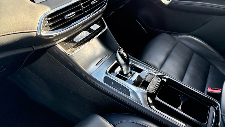 MG HS 1.5 T-GDI PHEV SE 5dr Auto Hatchback